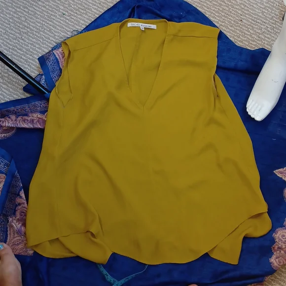 Rachel Roy oversized summer top very light fabric size small - Picture 5 of 5